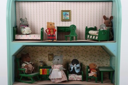 Scarce Vintage Tomy Sylvanian Families shop display Ideal Home Display number 2.