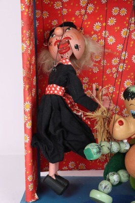 Pelham Puppets electrically operated shop window display theatre, 1960s, with Three Puppets. - 3