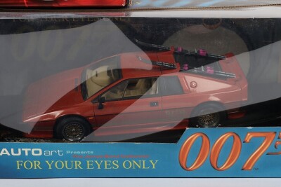 Three 1/18 Scale James Bond 007 Model Cars. - 4