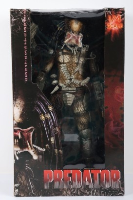 Predator Neca 1/4 Scale Action Figure Boxed Sealed.