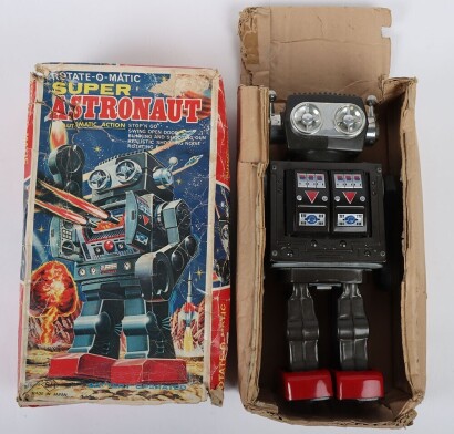 Vintage Rotate-O-Matic Super Astronaut Robot Made in Japan.