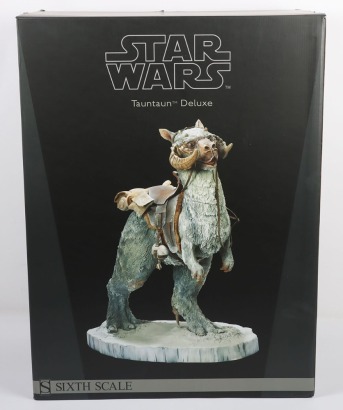 Sideshow Star Wars figure Tauntaun Deluxe 1:6 scale figure Boxed.