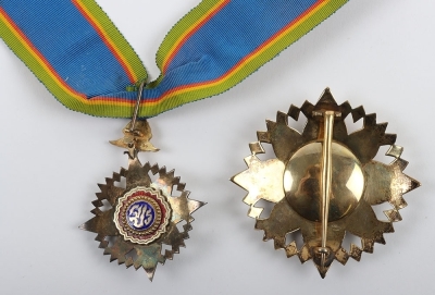 Thailand - Most Noble Order of the Crown of Thailand Grand Officer Set - 4
