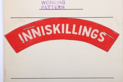WW2 1943 Sealed Pattern Printed Inniskillings Shoulder Title - 3
