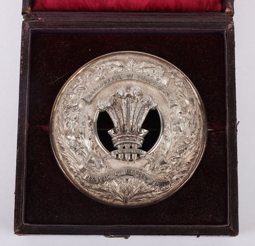 The Prince of Wales Royal Regiment of Renfrew Militia Officers Plaid Brooch in Case of Issue
