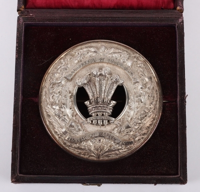 The Prince of Wales Royal Regiment of Renfrew Militia Officers Plaid Brooch in Case of Issue