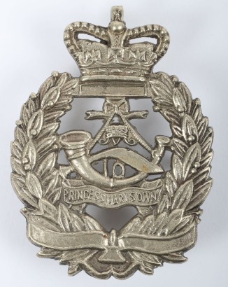 EIIR 10th Princess Mary&rsquo;s Own Gurkha Rifles Pouch Badge,