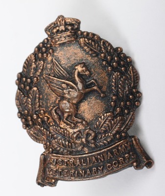 Australian Army Veterinary Corps Cap Badge - 7