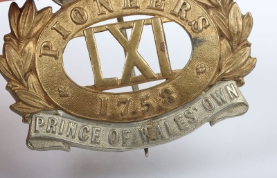 Indian Army 61st Pioneers Prince of Wales Own Headdress Badge - 6
