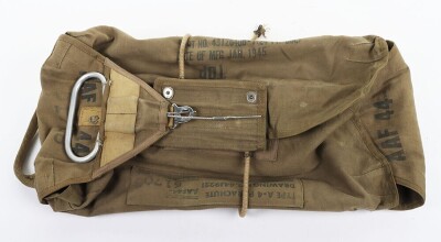 WW2 USAAF A4 Parachute Pack. - 6