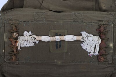 WW2 USAAF A4 Parachute Pack. - 10