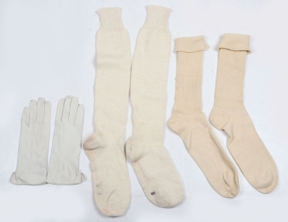 Pair of RAF Air Ministry Issue White Inner Gloves