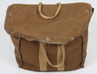 WW2 Luftwaffe / Fallshirmjager Parachute Bag & Silk 'Chute.