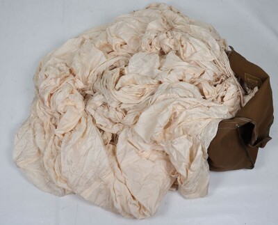 WW2 Luftwaffe / Fallshirmjager Parachute Bag & Silk 'Chute. - 6