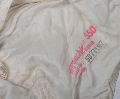 WW2 Luftwaffe / Fallshirmjager Parachute Bag & Silk 'Chute. - 14
