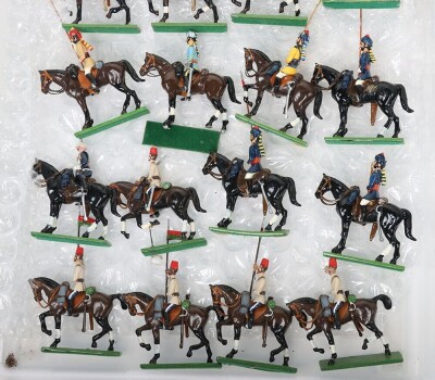 Collection of solid cast and other model soldiers, - 9