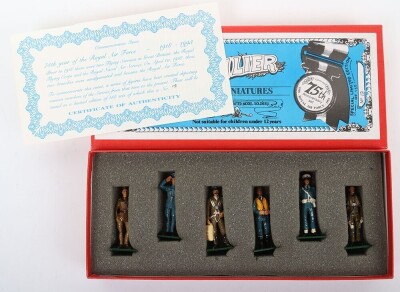 Modern lead Aircrew figures, - 2