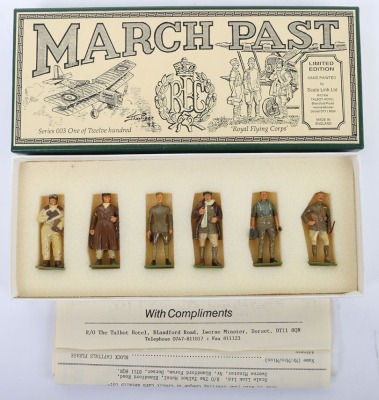 Modern lead Aircrew figures, - 4