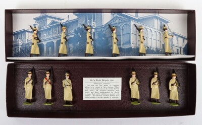 Collection of modern lead soldiers and figures, - 8