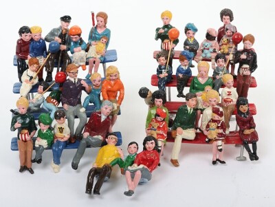 CBG Mignot modern issue boxed set seated civilians, - 5