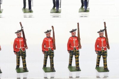 Britains set 460, Scots Guards Colour Party - 6
