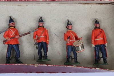 Britains set 16, East Kent Regiment &lsquo;The Buffs&rsquo;, 1900, - 4