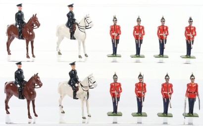 Britains set 206, Royal Warwickshire Regiment at present arms, 1937-41,