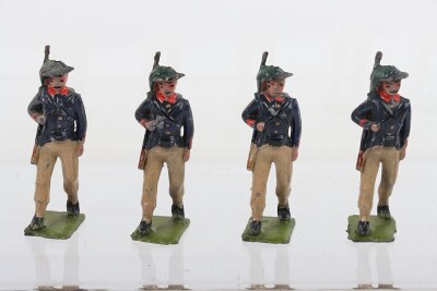 Britains from set 169 Italian Bersagliere, 1925 version, eleven marching with slung rifles, together with five French Zouaves from set 1432, (fair condition), (16). Please note: We do not offer in-house shipping for Toy Soldiers, please see shipping infor - 4