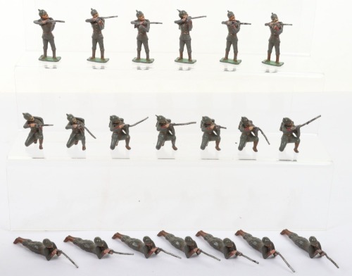 Heyde of similar 50mm solid cast German W.W.I Infantry,