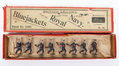 Britains boxed set 78 Royal Navy Bluejackets running at the trail, first version 1897,