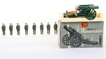 Britains 9740 Boxed 18&rdquo; Heavy Howitzer Gun