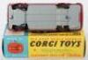 Corgi Toys 230 Mercedes Benz 220 SE Coupe - 3