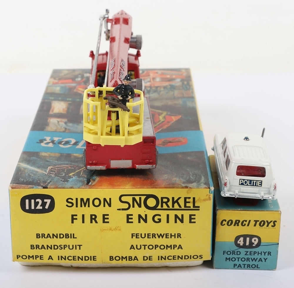 Corgi Major Toys 1127 Simon Snorkel Fire Engine