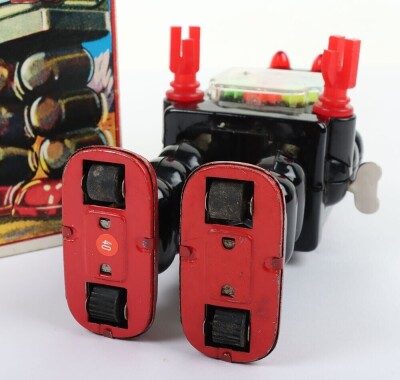 KO Yoshiya clockwork tinplate High Wheel Robot, Japanese 1950s, - 4
