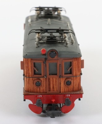Marklin HO gauge boxed 3170 Swedish Railway electric locomotive 109, - 4