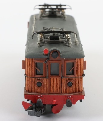 Marklin HO gauge boxed 3170 Swedish Railway electric locomotive 109, - 6