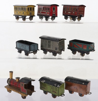 Hess (JLH) 100 series tinplate miniature floor train, - 4