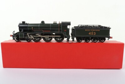Lawrence Scale Models 00 gauge Finescale 4-6-0 Southern Railway &lsquo;King Arthur&rsquo; locomotive and tender, - 2