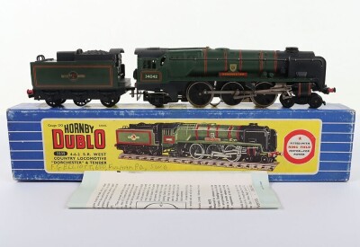 Hornby Dublo 3-rail boxed 3235 4-6-2 Dorchester locomotive and tender,