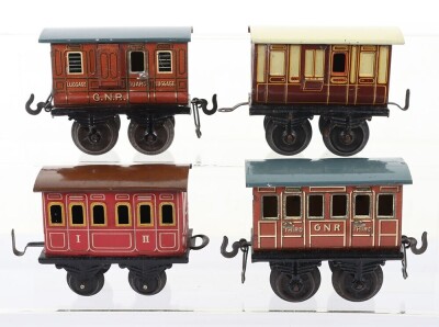 Bing 0 gauge GNR coaches, German circa 1905, - 2