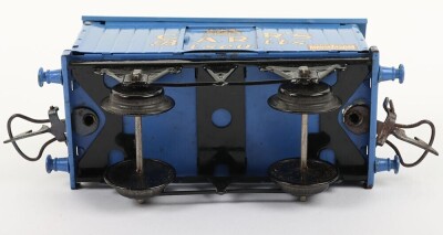 Hornby Series 0 gauge Carr&rsquo;s Biscuits Private Owners van, 1930s, - 4