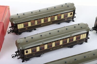 Hornby 0 gauge No.2 Special Tank engine and No.2 coaches, - 10