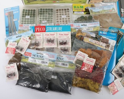 A Quantity of Peco 00/H0 Gauge Model Railway Diorama Accessories, including: - 3