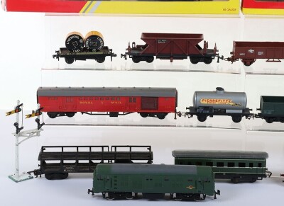 Two Boxed Hornby 00 Gauge Collectors Club Locomotives - 5
