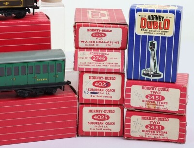 Eleven Hornby-Dublo 2-Rail Boxed Pullman Car & Suburban Coaches - 3