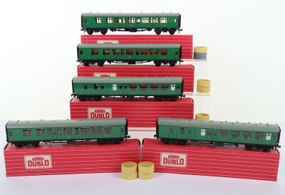 Five Hornby-Dublo 2-Rail Boxed Super Detail S.R. Green Corridor Coaches