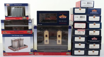Bachmann passenger coaches,