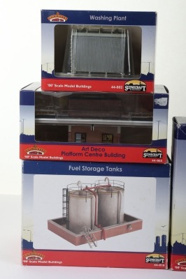 Bachmann passenger coaches, - 2
