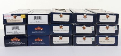 Bachmann passenger coaches,