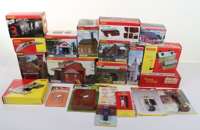 Hornby 00 gauge boxed Track side Buildings,